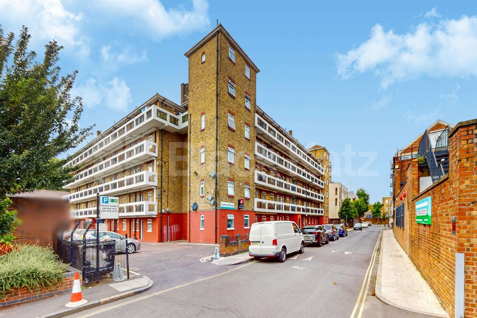 Charming three bedroomed apartment Congreve street, Elephant and Castle